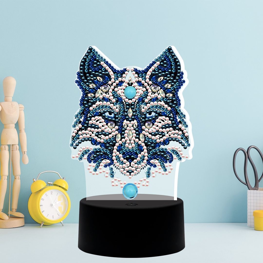 Kit completo - Luminária com Pintura em Diamantes - Lobo