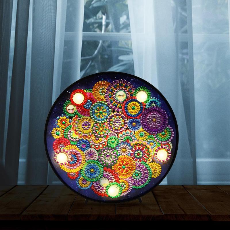 Kit completo - Mandalas em Abajur com Pintura em Diamantes
