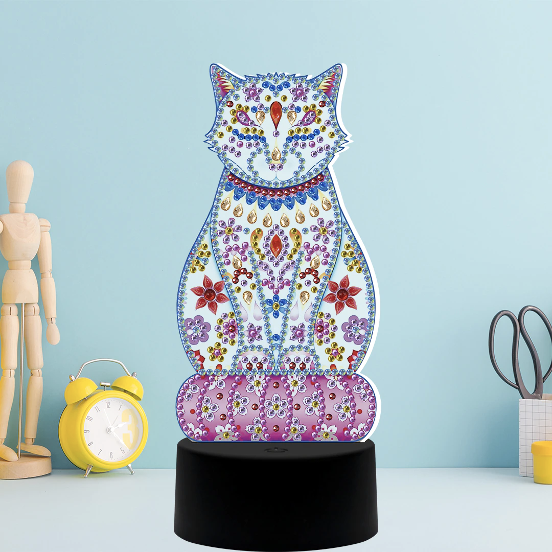 Kit completo - Luminária com Pintura em Diamantes - Gatinho
